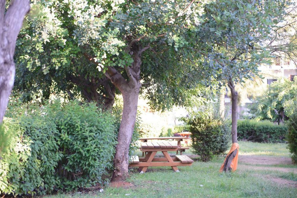 Beautiful House In Alimos Near To The Beach And Metro Ateny Zewnętrze zdjęcie